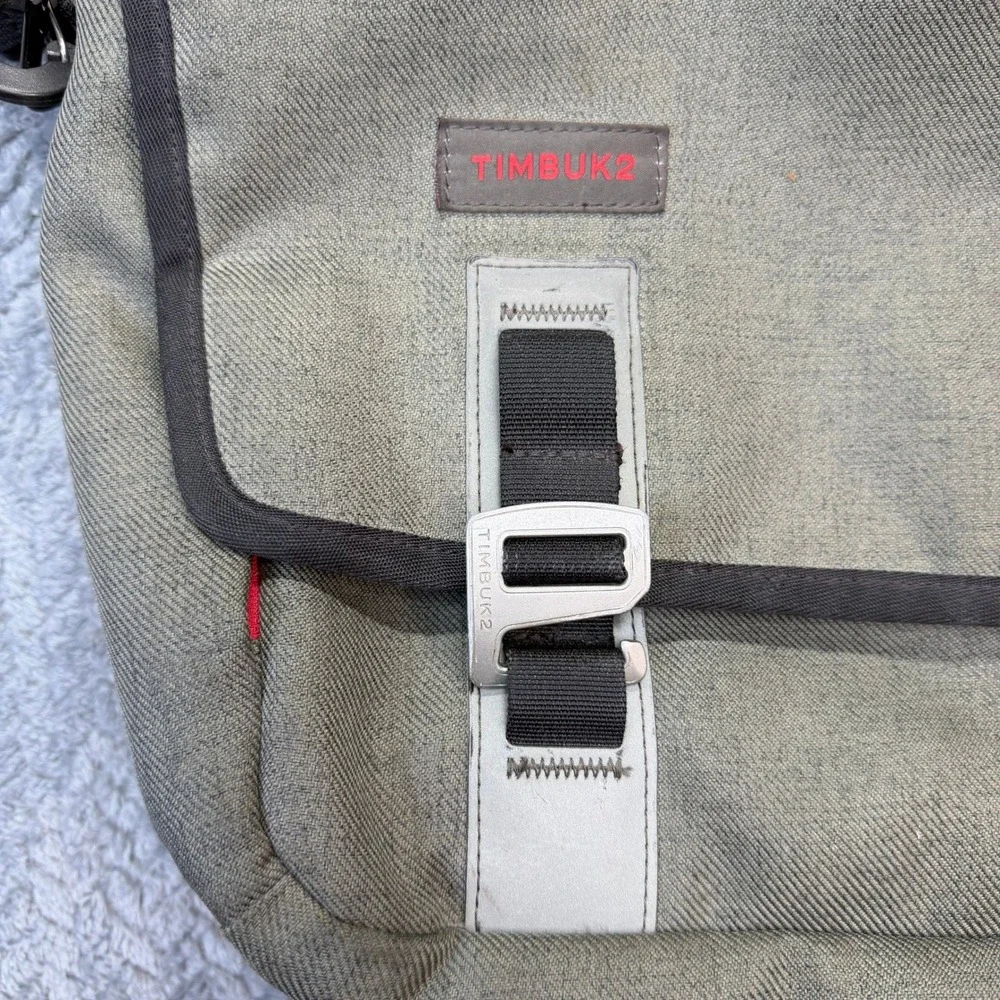 Timbuk2 Messenger Bag Medium Commuter Olive Green Recycled Fabric Laptop